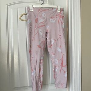 Fabletics Floral Leggings in Pink and White